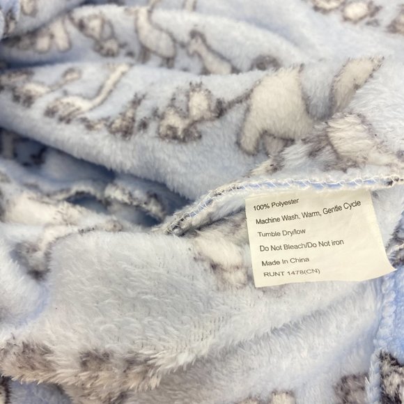 ELEMENTS OF STYLE Baby Family of Animals Light Blue Wrap Swaddle - Picture 9 of 9